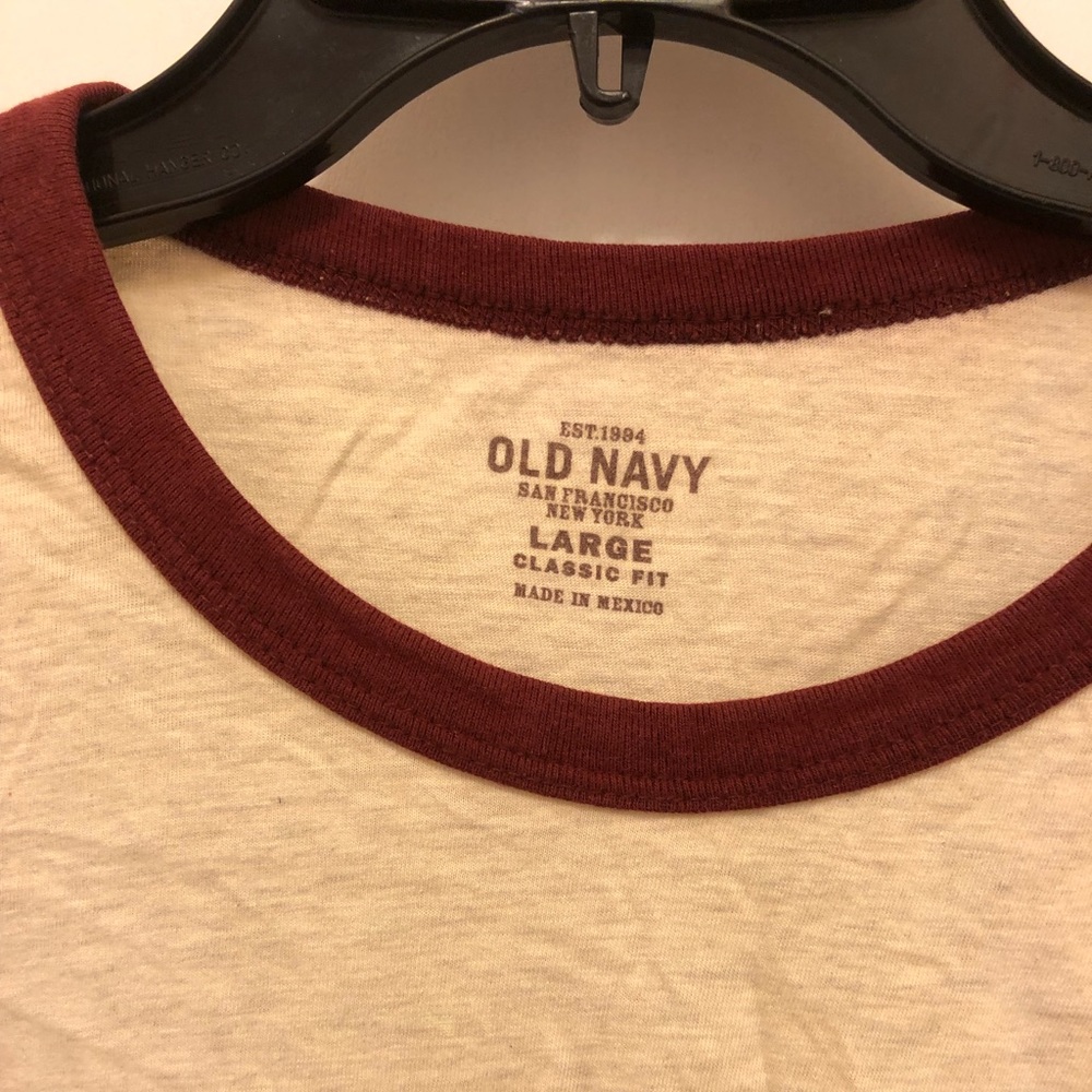 Old Navy Short Sleeve T-shirt, size L